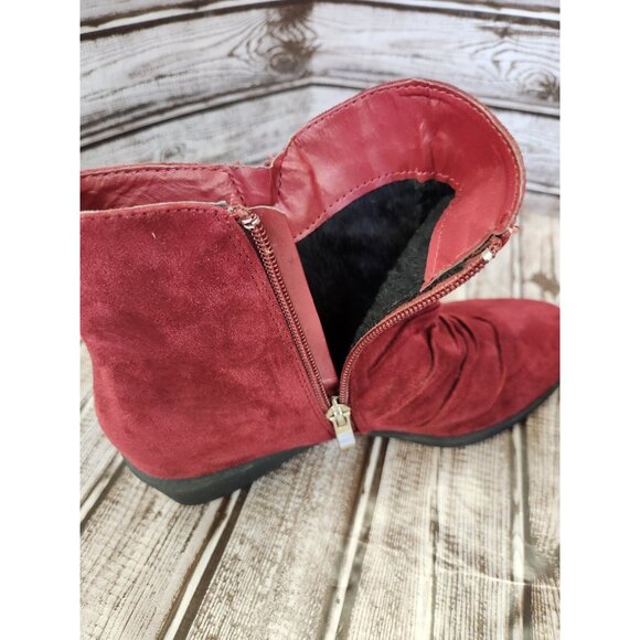 Serene Island Women 10 Faux Fur Suede Side Zip Slouche Bootie Red Small Heel - Picture 7 of 11